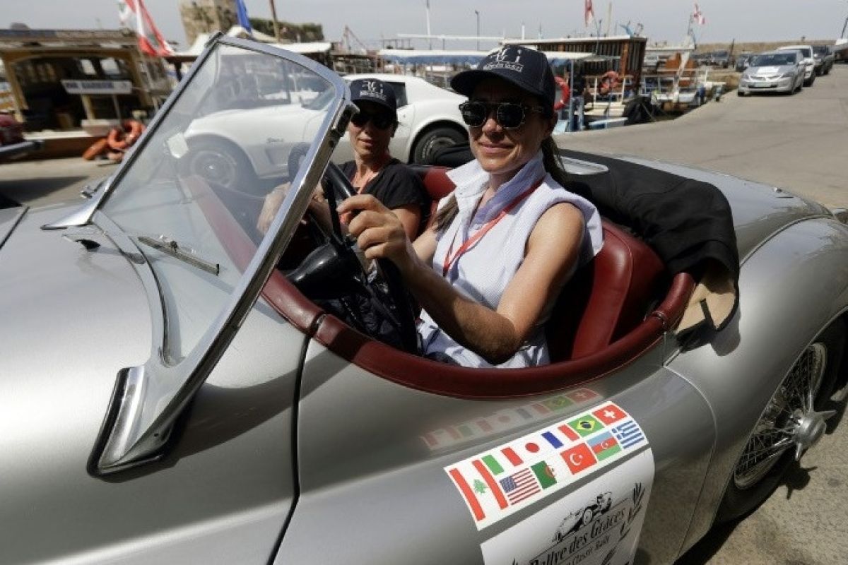 Lebanon menjadi tuan rumah rally mobil klasik wanita pertama