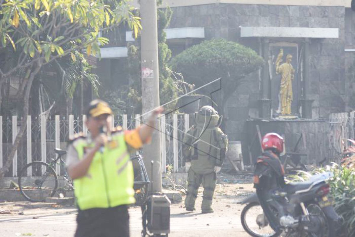 Korban meninggal dunia akibat bom di tiga gereja bertambah lagi