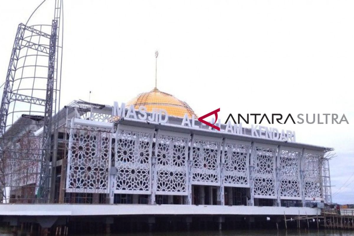 Studi banding pembangunan masjid terapung Teluk Kendari