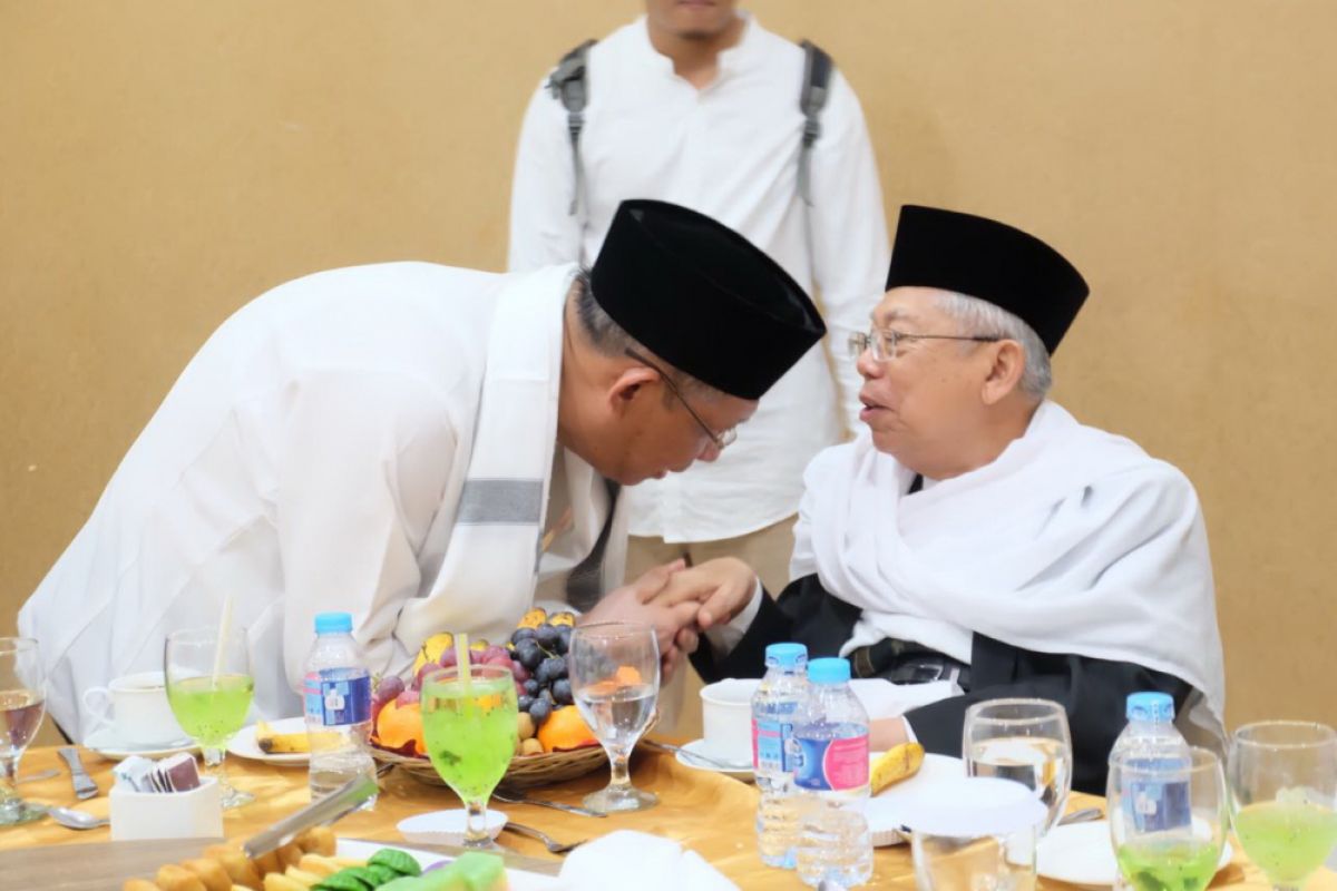 Sutarmidji minta doa restu kepada KH Ma'aruf Amin