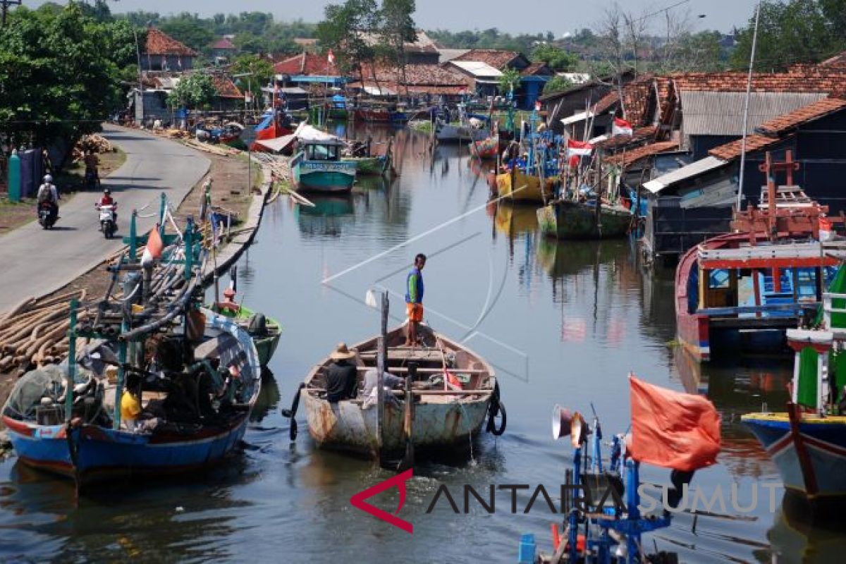 HNSI: ratusan kapal nelayan Sumut tak melaut