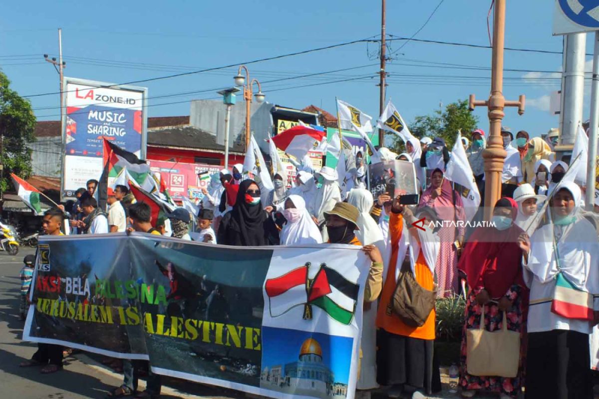 Massa PKS Jember Gelar Aksi Damai Bela Palestina