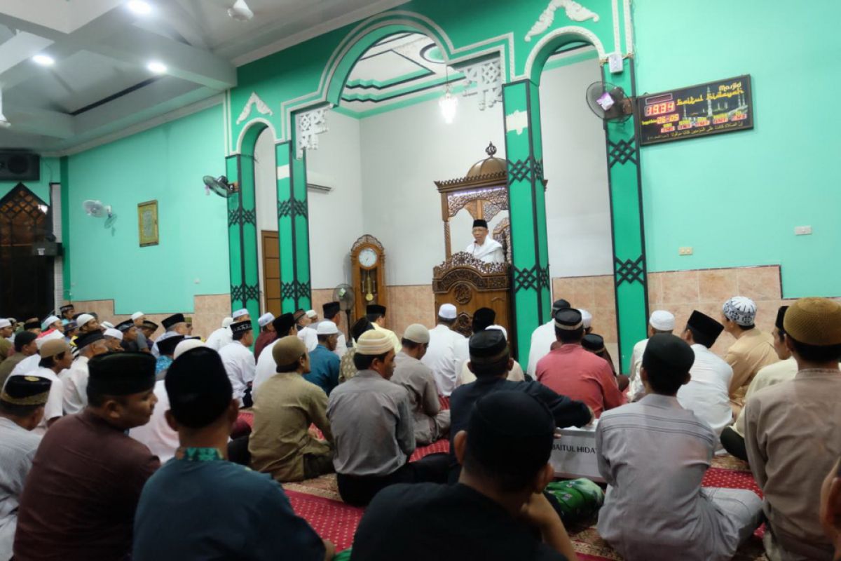 Di Pemangkat Sutarmidji ajak masyarkat kembali pada Al-quran