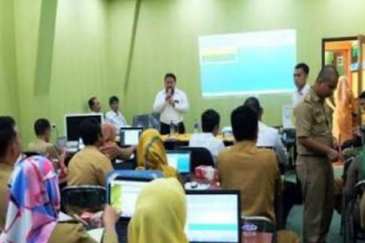 Pemkab Siak Bimtek Fasilitator dan SLRT untuk Layani Masyarakat Program PKH