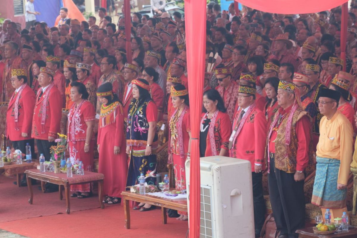 Sutarmidji hadiri Pekan Gawai Dayak