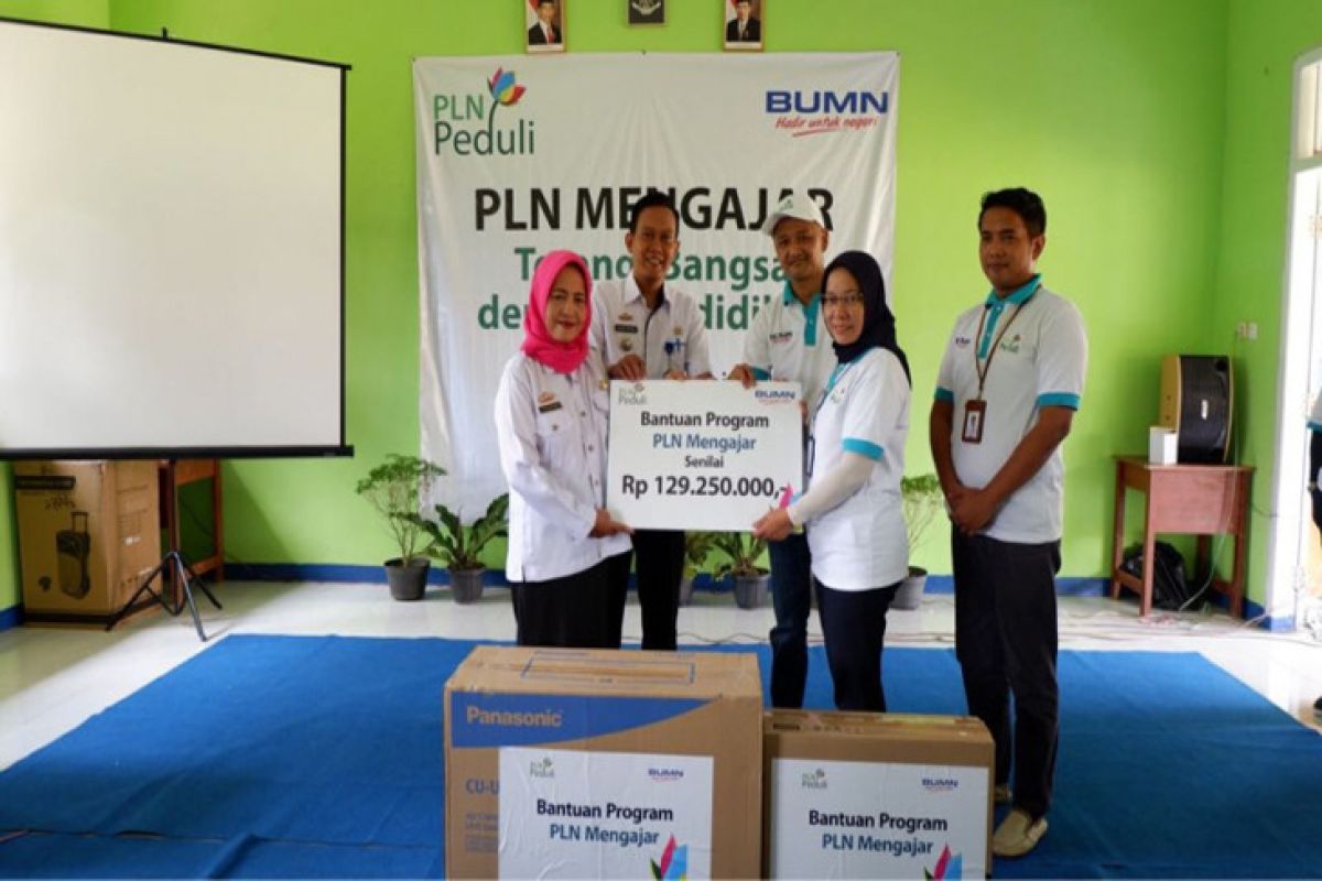 Peringati Hari Pendidikan Nasional PLN gelar program mengajar