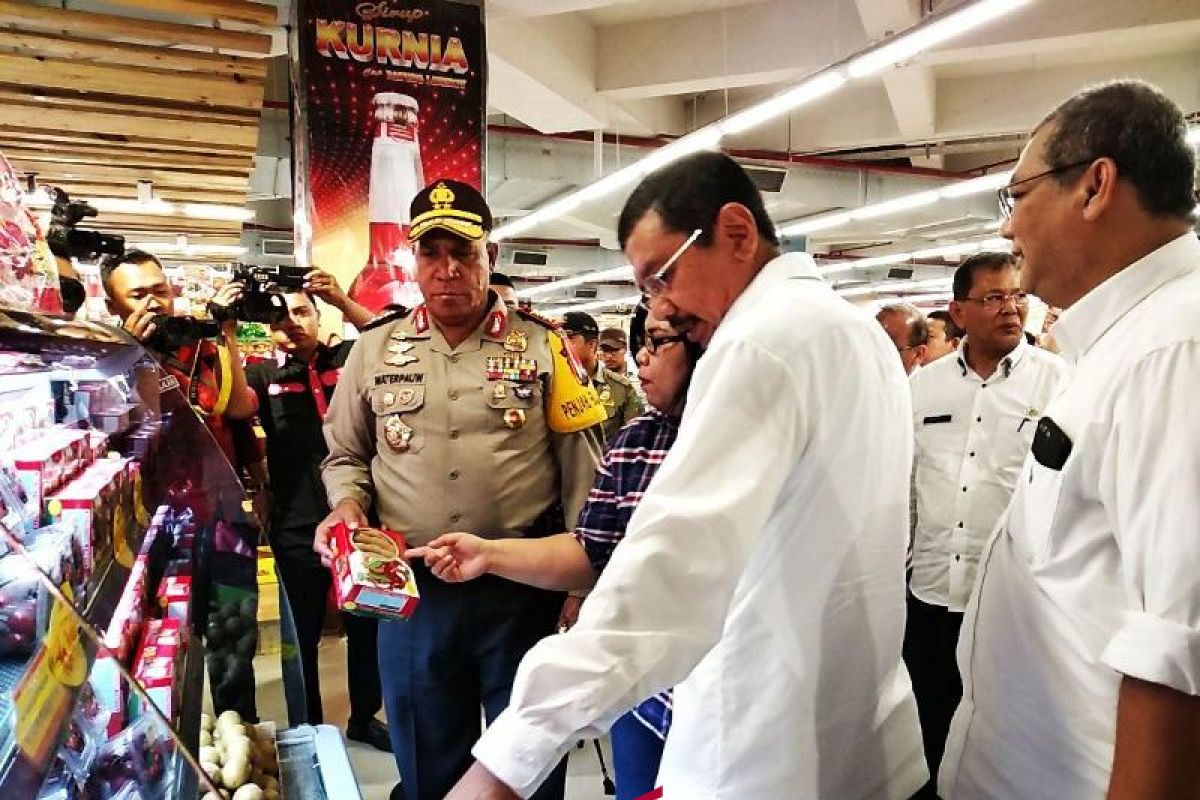 Teroris serang Markas Polda Riau