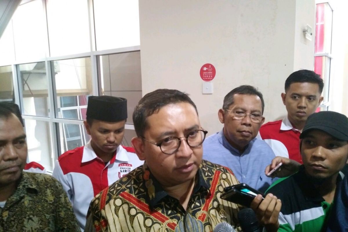 Fadli Zon Harapkan Pemuda Berpartisipasi dalam Politik (video)