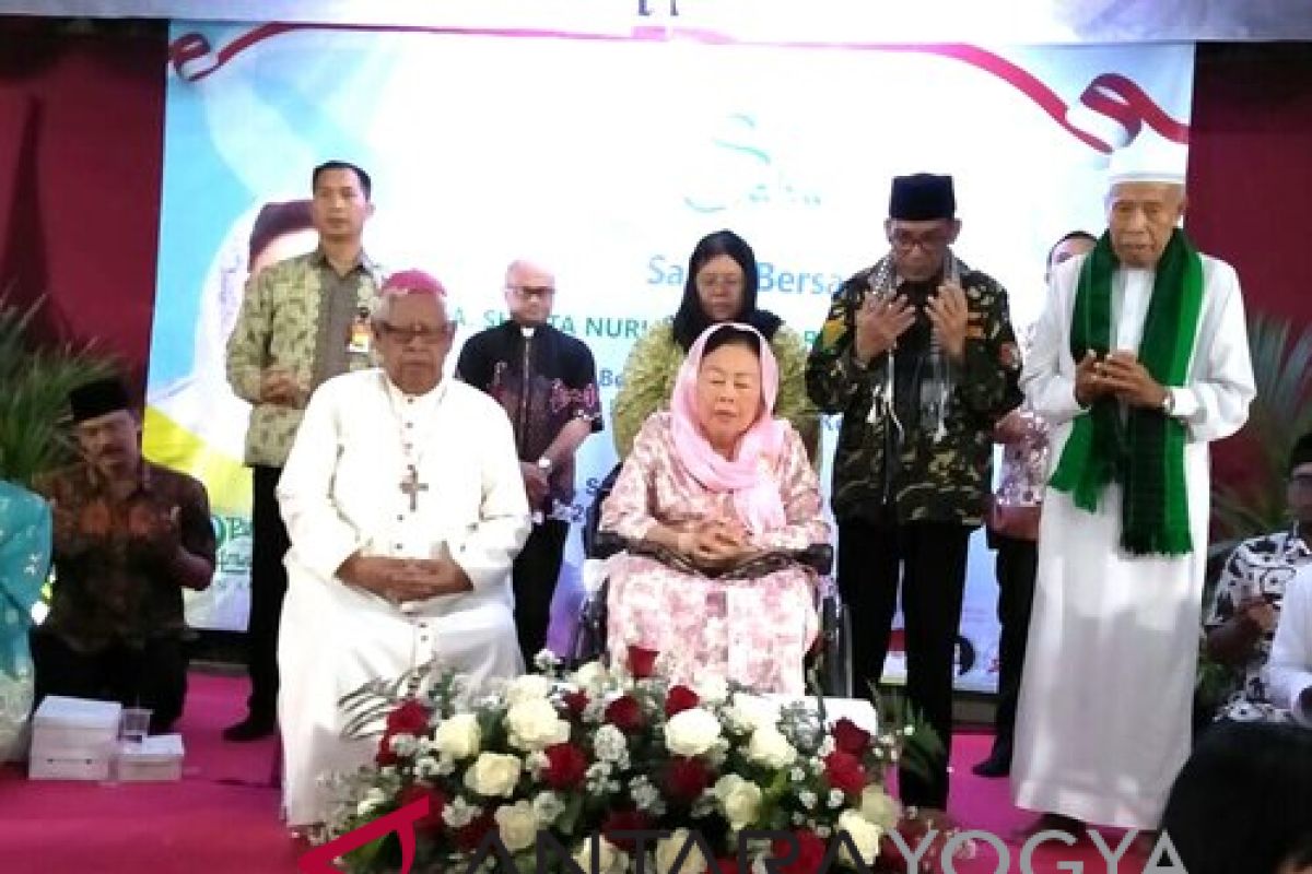 Shinta Nuriyah sahur lintas agama di Yogyakarta
