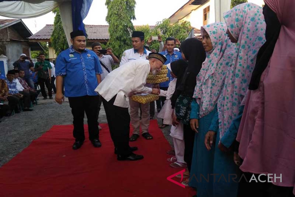 KNPI Aceh santuni 500 anak yatim