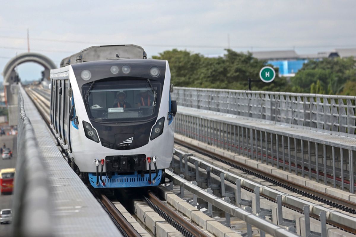 LRT Sumatera Selatan beroperasi bulan depan