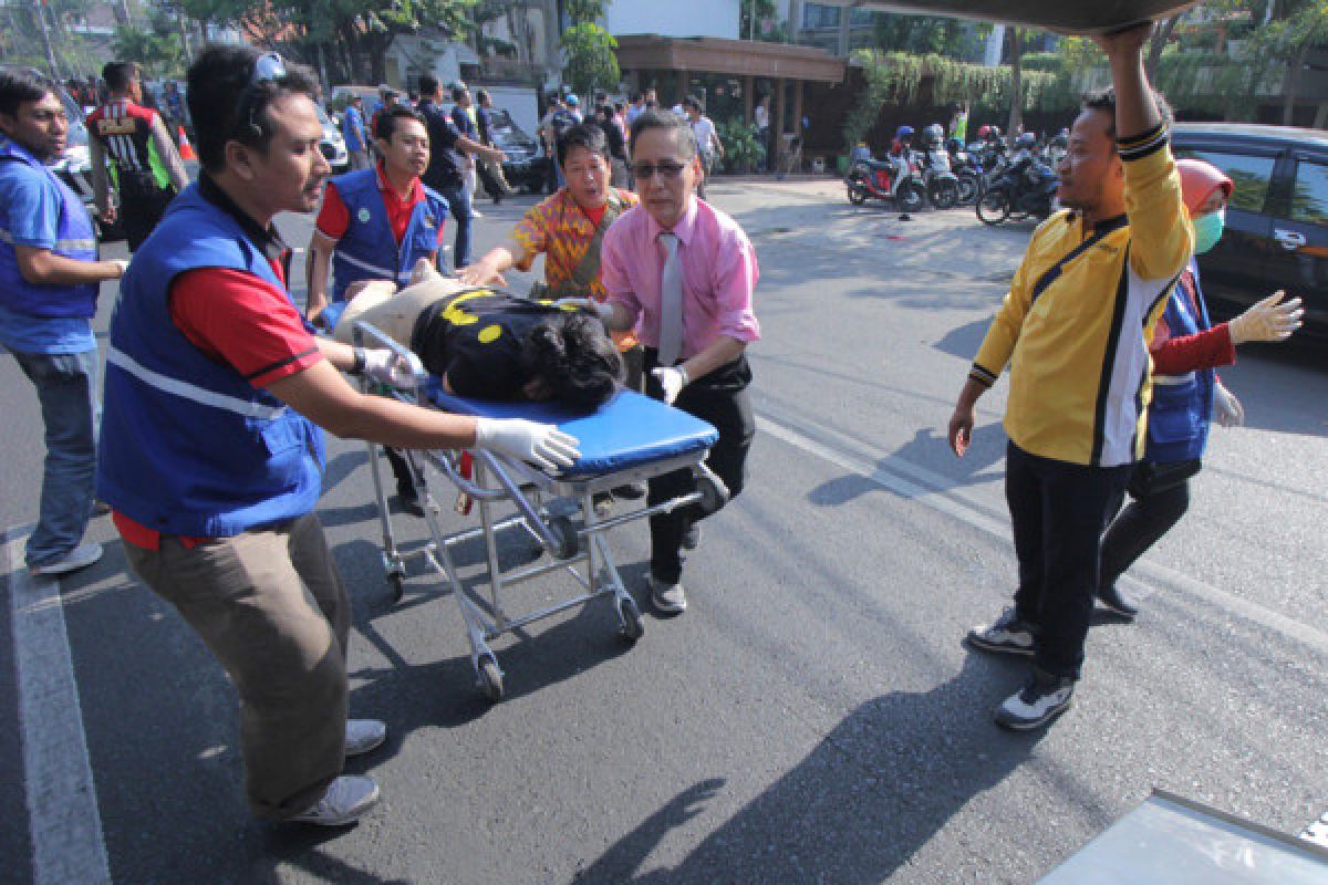 Ada 10 orang korban ledakan di Polrestabes