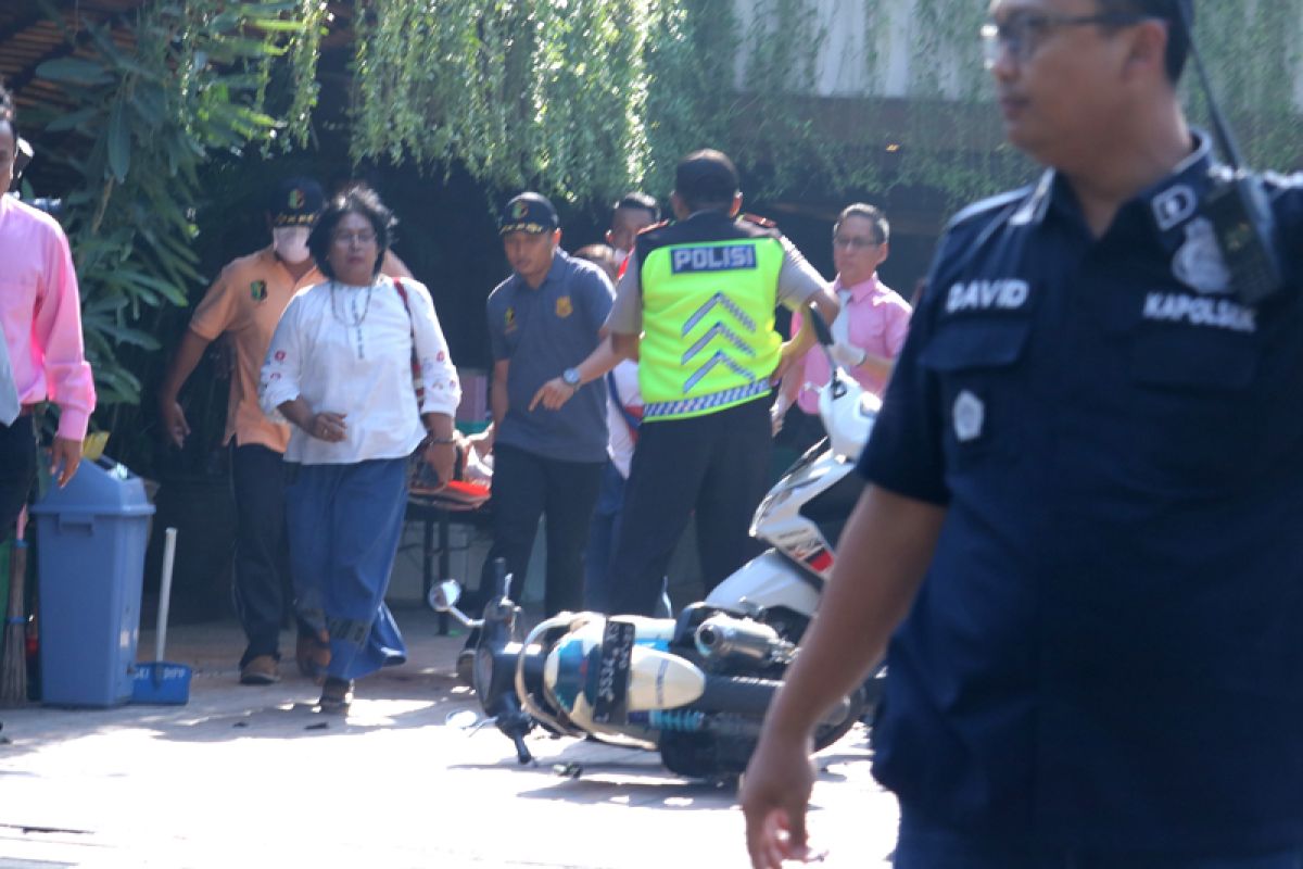 Ibas: Demokrat kutuk aksi bom gereja Surabaya