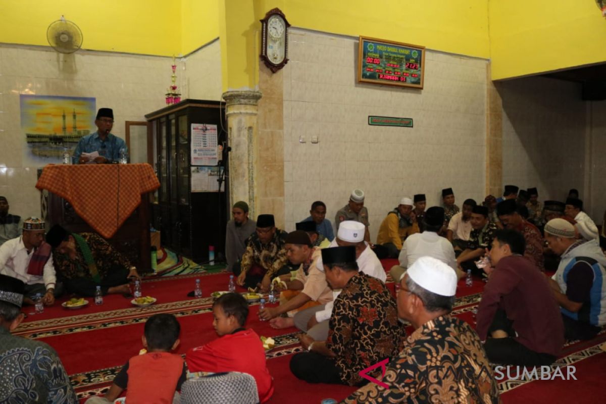 Safari Ramadhan DPRD Sumbar singgahi  260 masjid