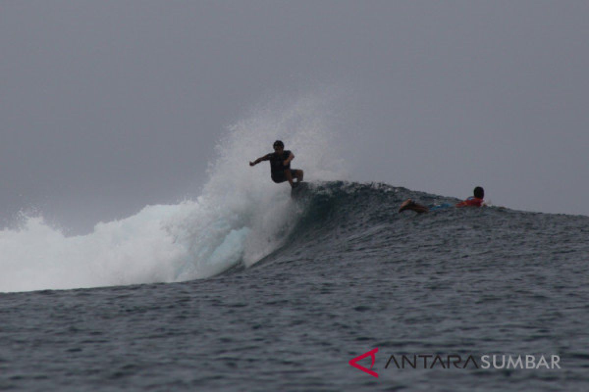 Kompetisi surfing kembali digelar, ingin ikut datang ke Mentawai