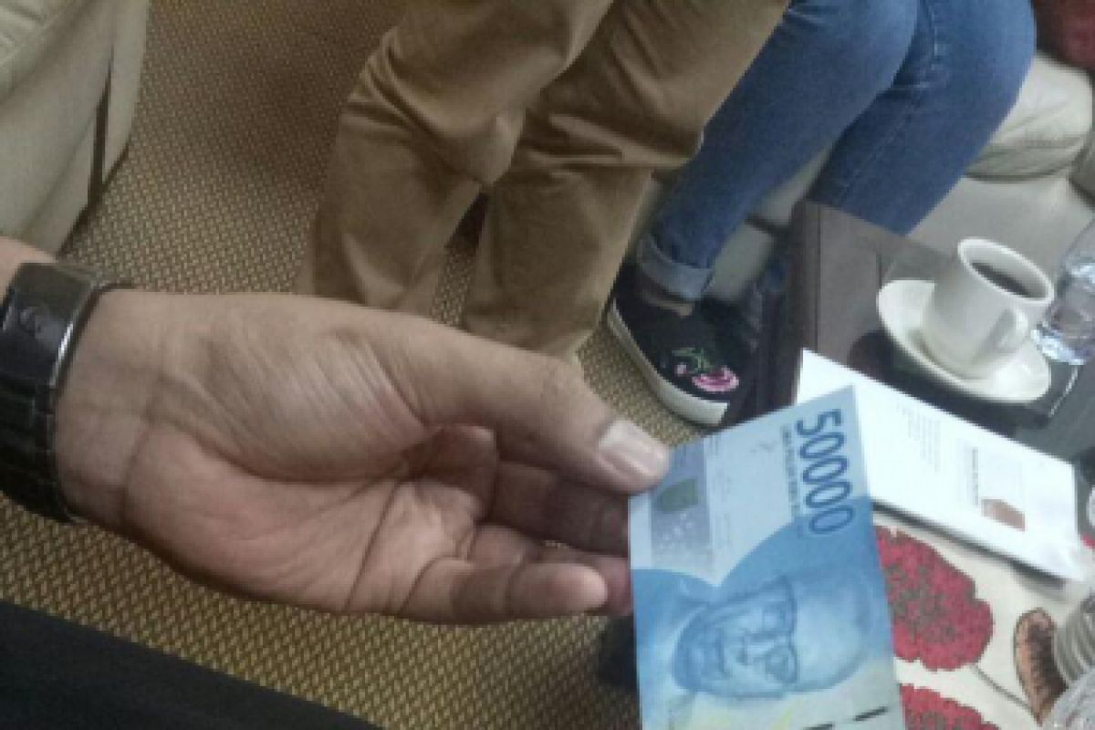 Uang rampasan dari tas Najib sampai 114 juta ringgit Malaysia