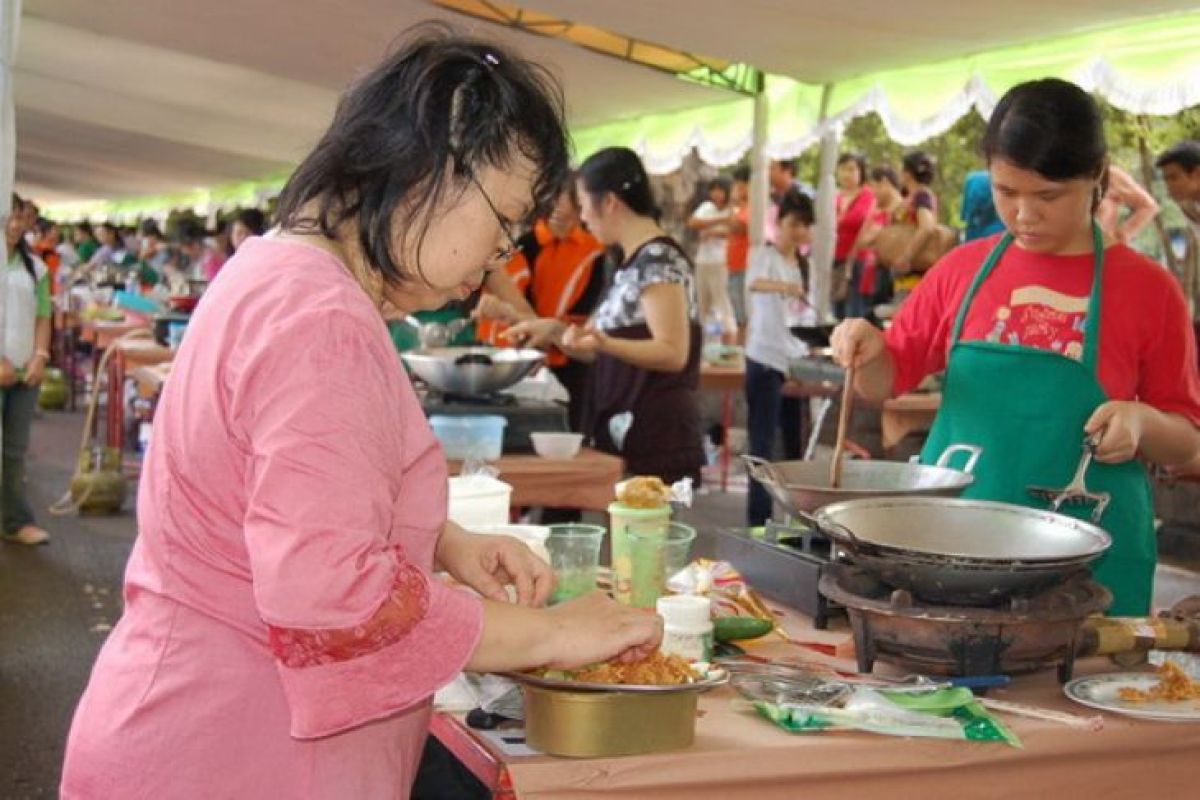 Hari ini, festival vegetarian hingga konser Kpop