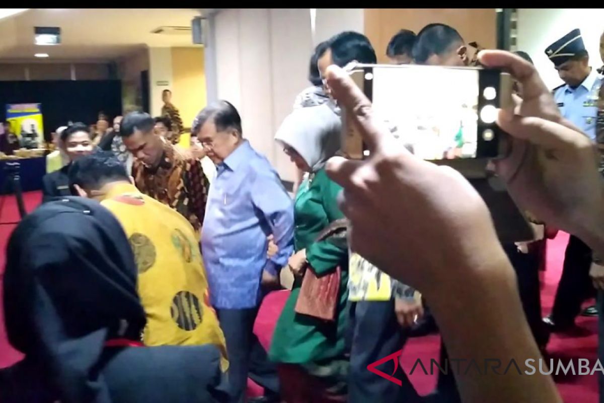 Wapres Jusuf Kalla tiba di UNP