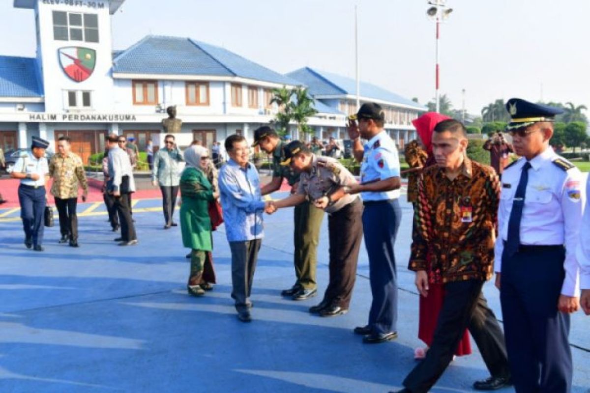 Wapres Jusuf Kalla bertolak ke Padang