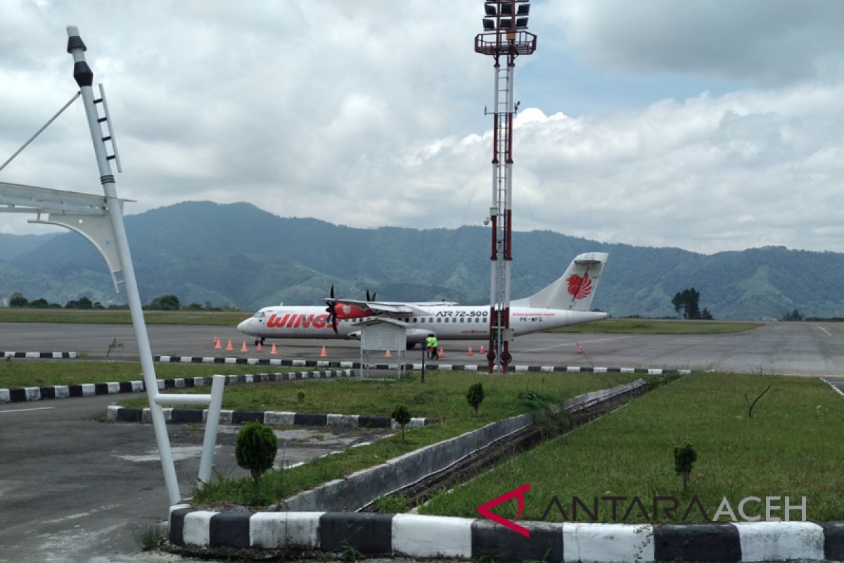 Penumpang Wings Air Kualanamu-Sabang ditelantarkan