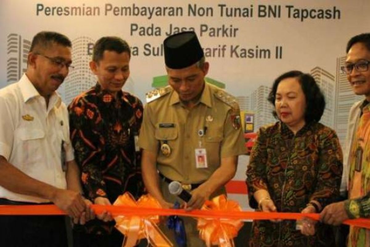  BNI Terbitkan "Tapcash" Layanan Parkir Bandara Pekanbaru