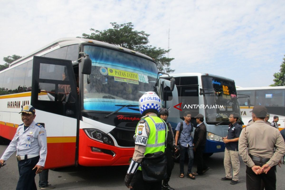 Jelang Lebaran, Arus  Penumpang di Terminal Kediri Naik 20 Persen