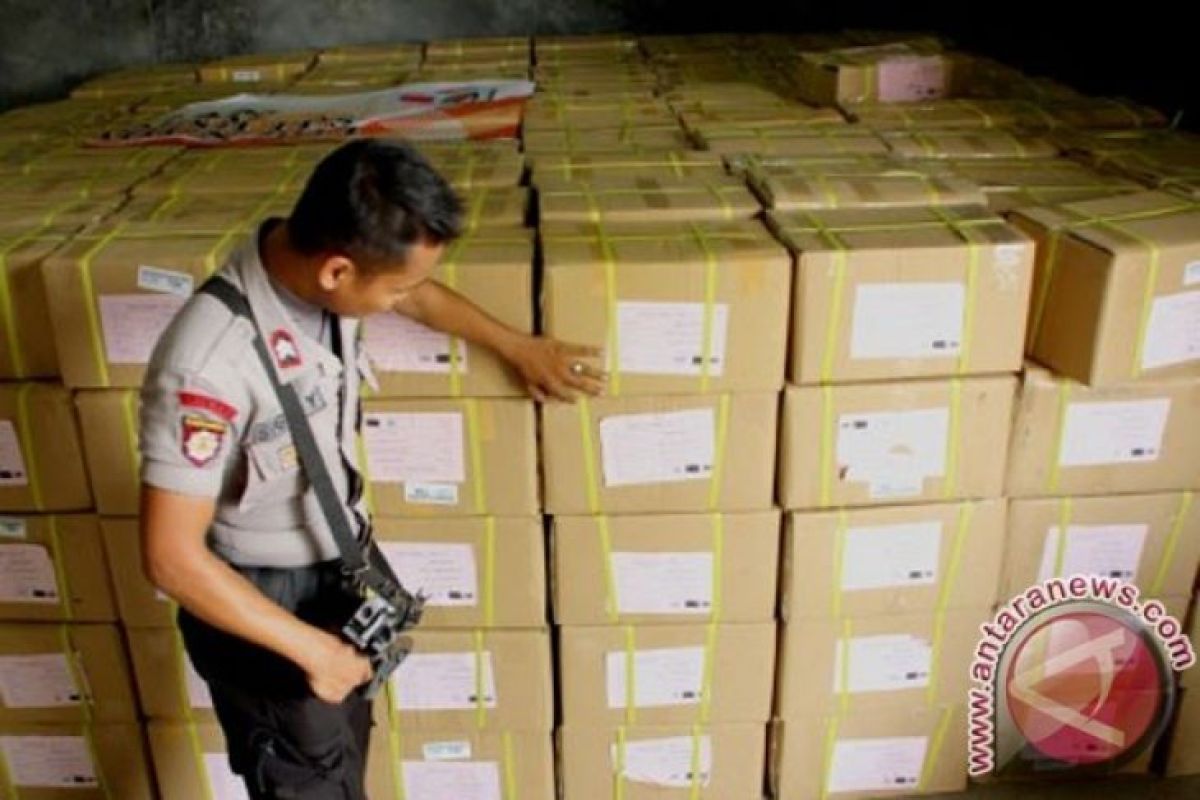 Distribusi surat suara ke Anambas berjalan lancar