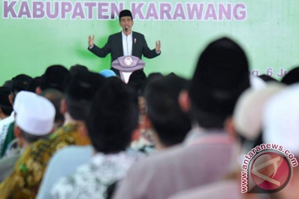 Presiden ingatkan soal kerukunan saat silaturahmi dengan ulama Karawang