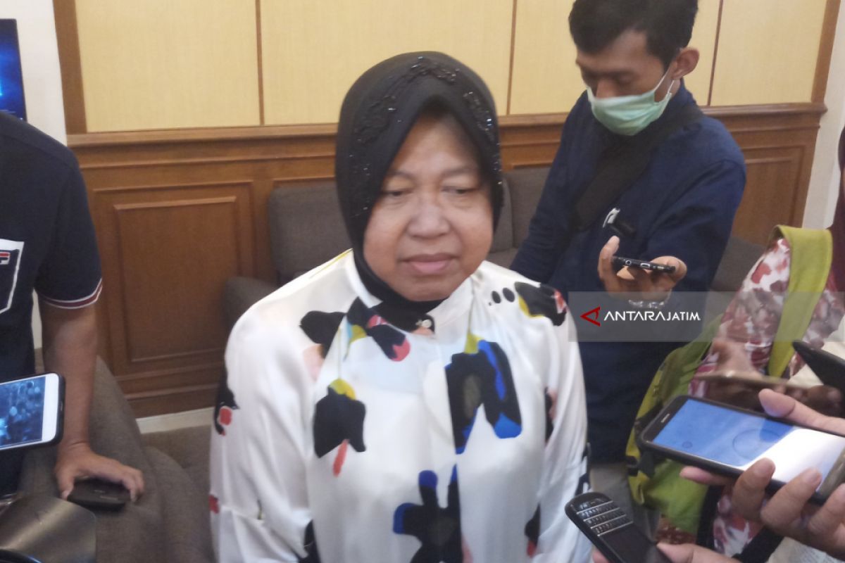 Risma ingin Anak Pelaku Teror kembali Tumbuh Normal