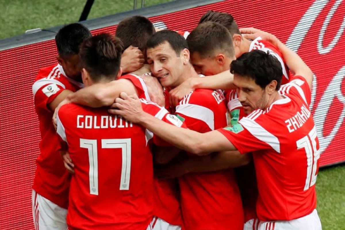 Rusia euforia sambut kemenangan perdana di Piala Dunia