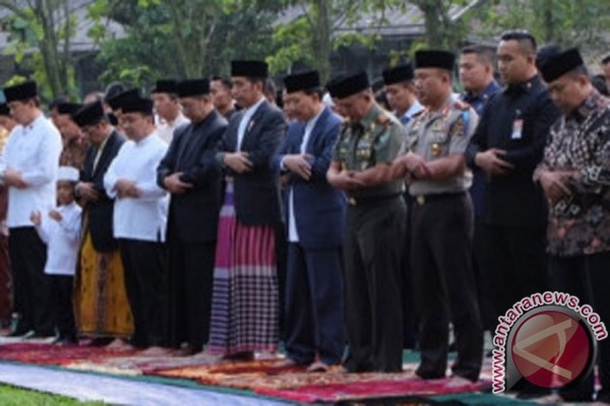 Jokowi never politicizes prayer (shalat): national campaign team