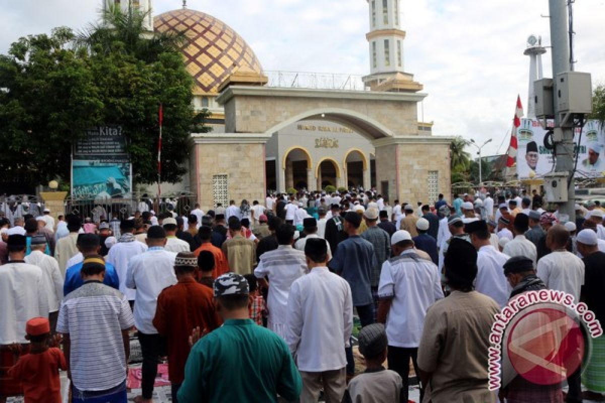 Masjid di Ambon gelar shalat Idul Fitri 1441 H dengan protokol kesehatan