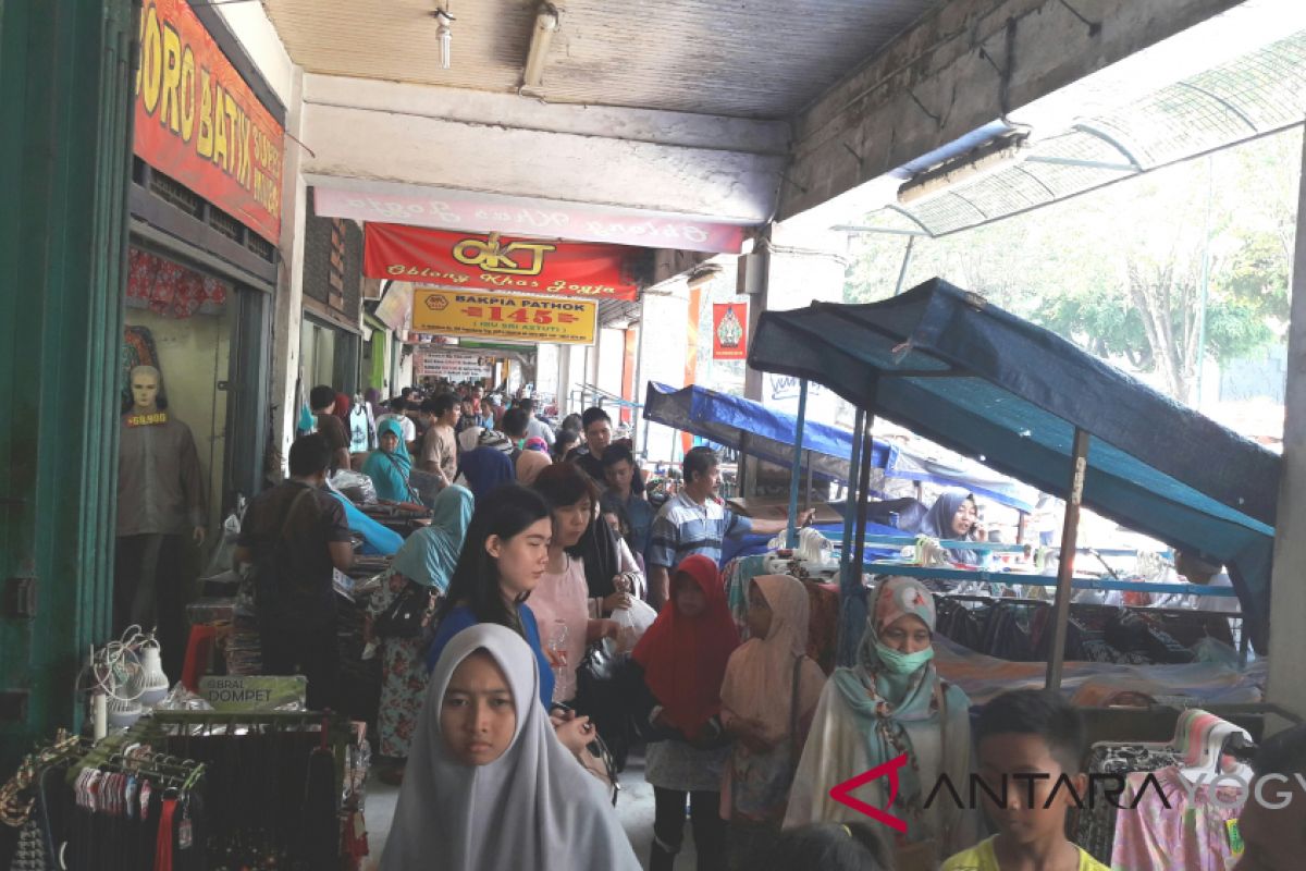 Omzet pedagang kaki lima Malioboro melonjak