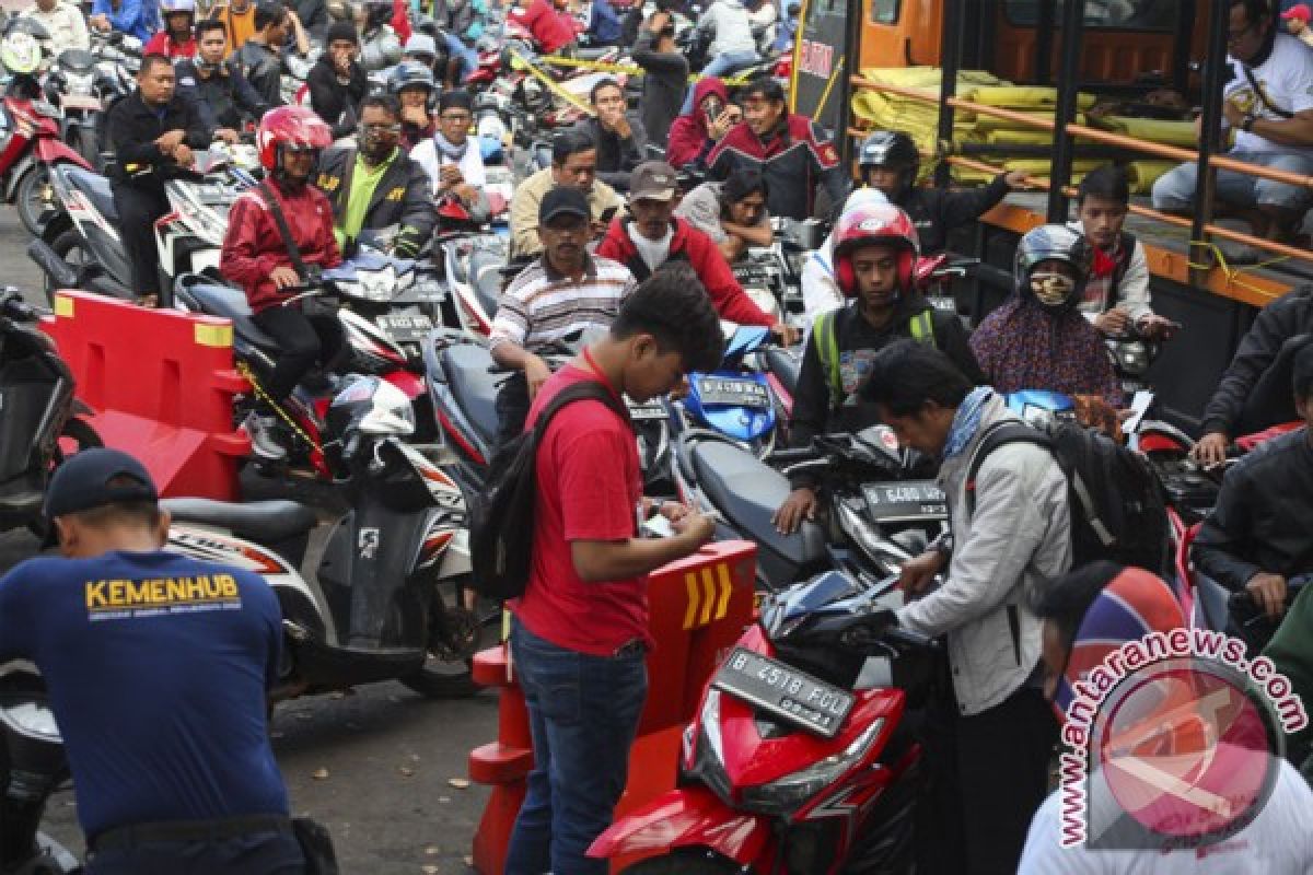 Ribuan pemudik Solo diberangkatkan dengan bus gratis