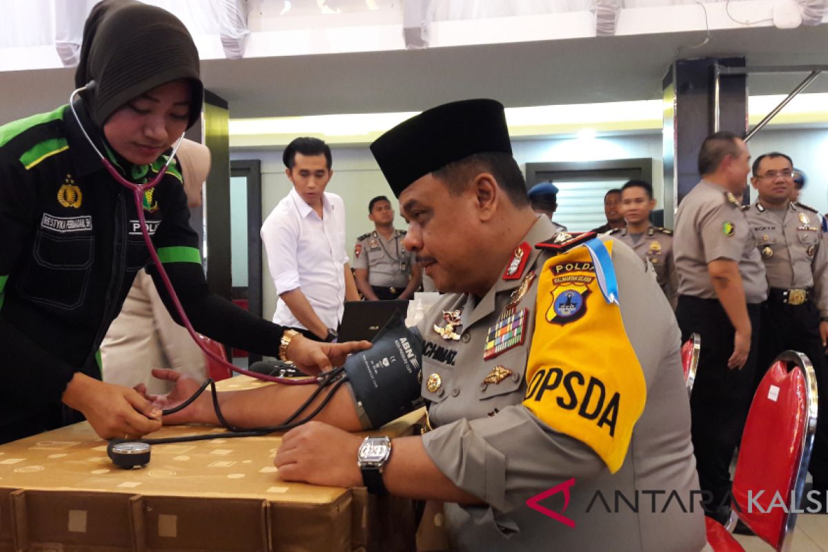 Kapolda pun turut donorkan darahnya