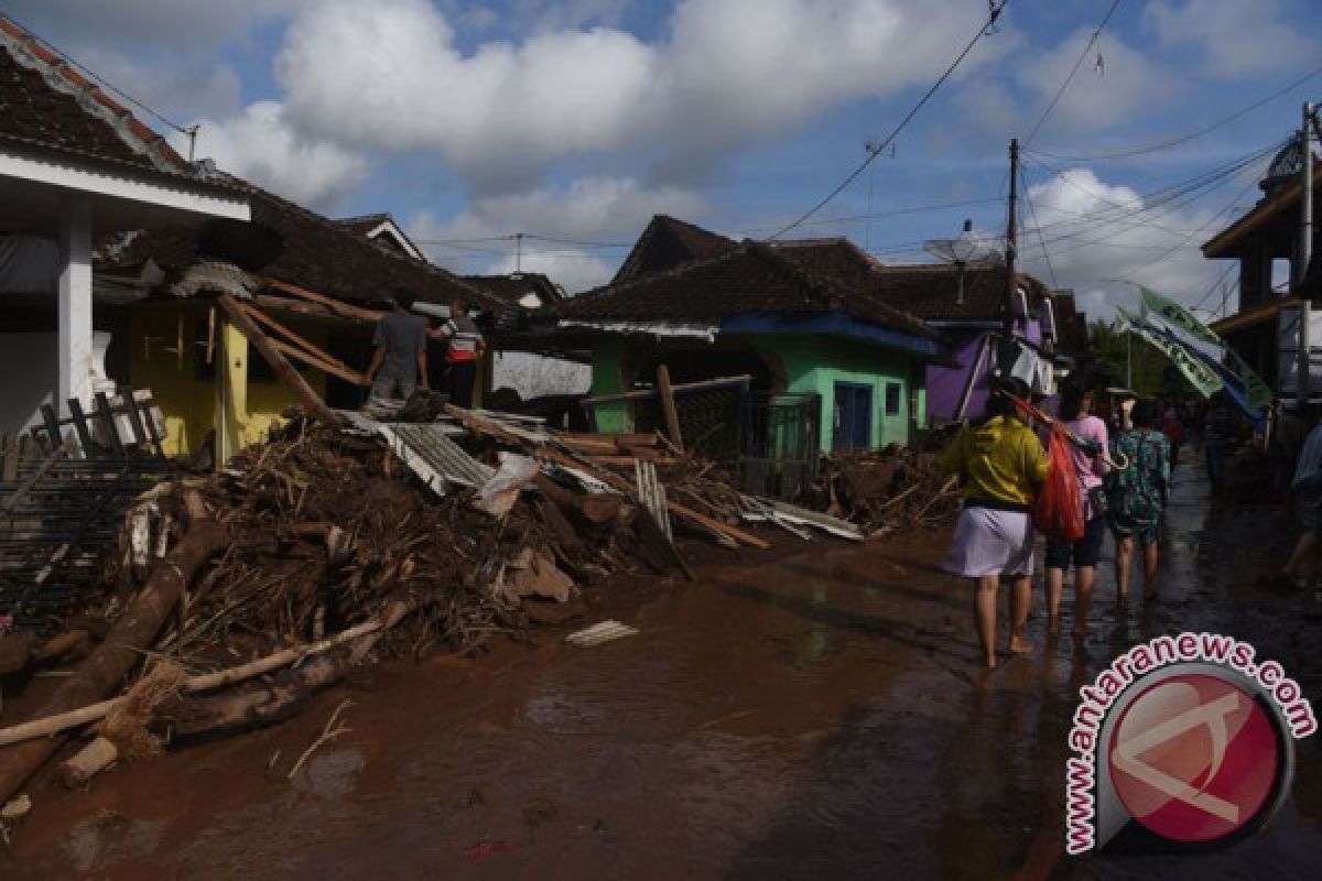 Banjir tak pengaruhi aktivitas di Stasiun Banyuwangi