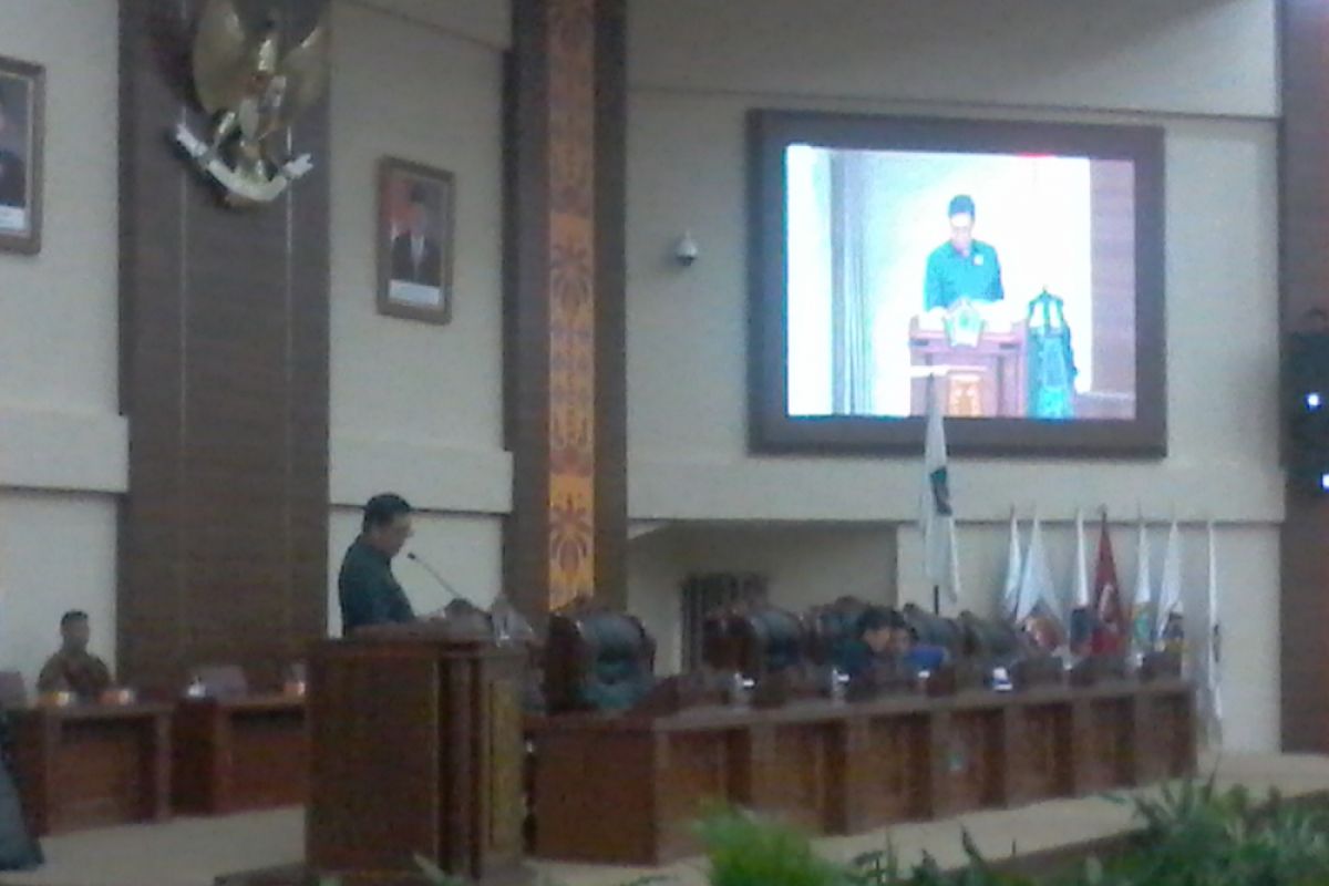 DPRD Sulut setujui dua Raperda dibahas lanjut