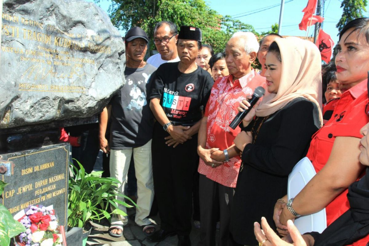 Masa Tenang, Puti Pilih Napak Tilas Posko Pro-Mega