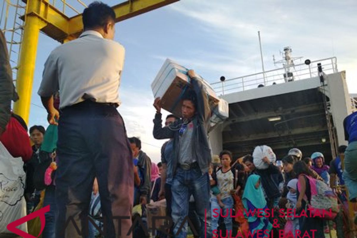 Otoritas Pelabuhan Mamuju antisipasi lonjakan penumpang