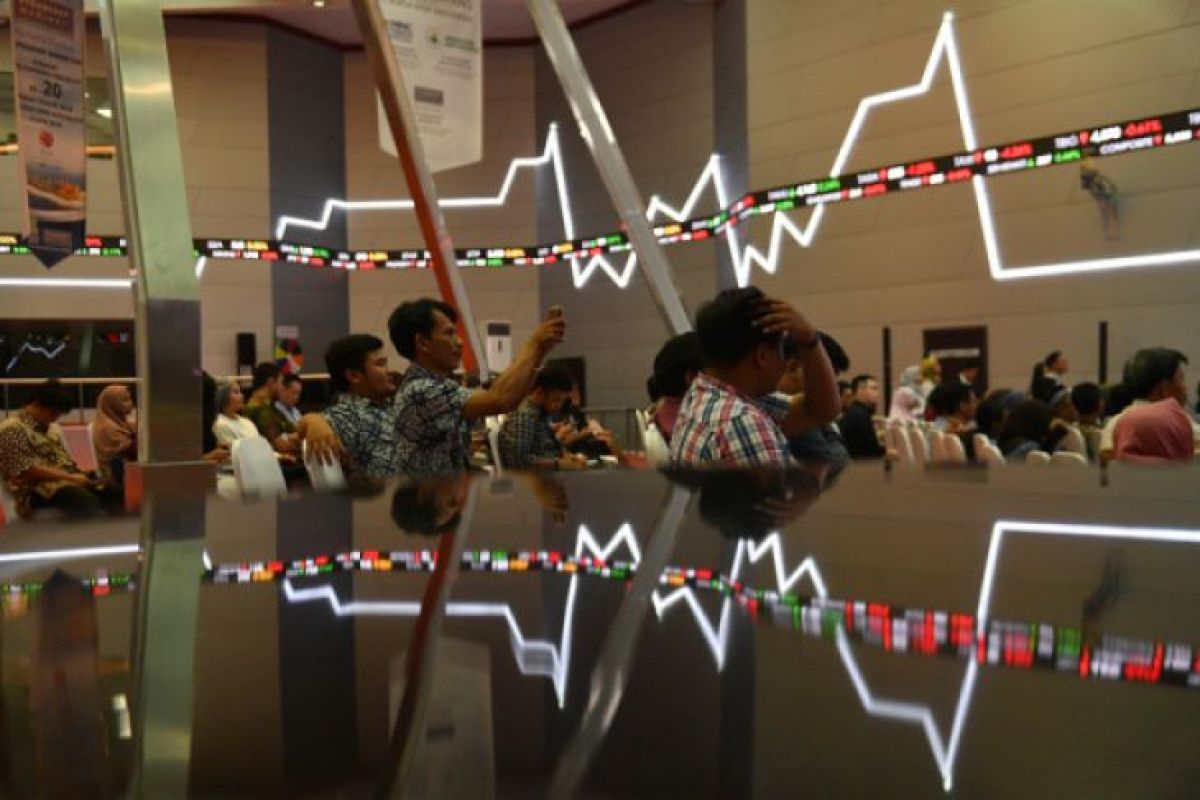 IHSG kembali turun karena investor masih khawatir