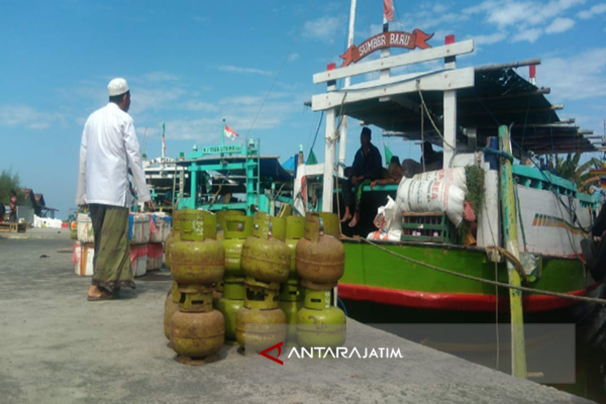 Lima Perahu Layani Angkutan Mudik Sampang-Pulau Mandangin