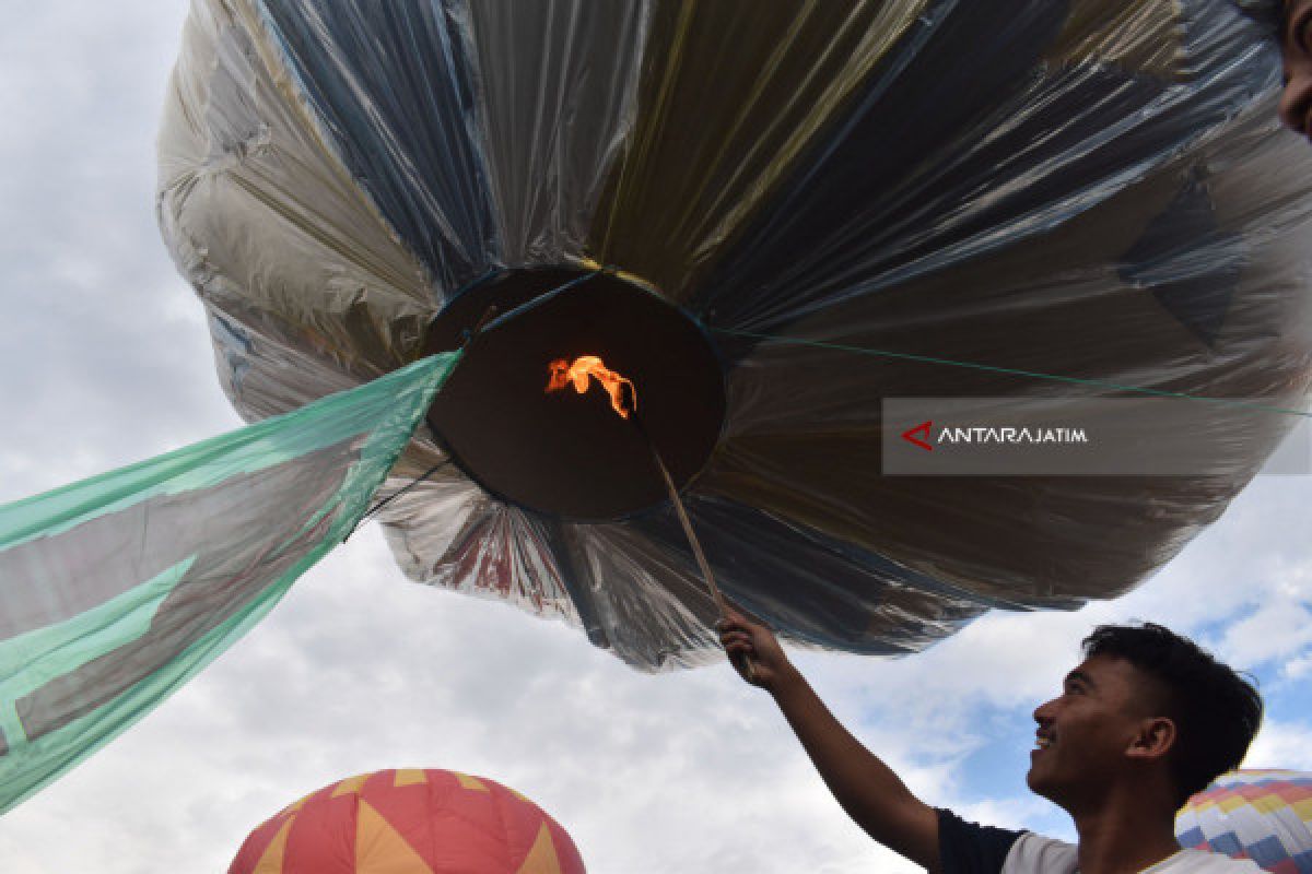 AirNav Indonesia deteksi keberadaan balon udara liar