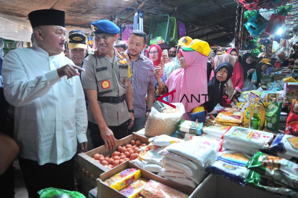 Gubernur Sumsel tinjau pasar tradisional persiapan Lebaran