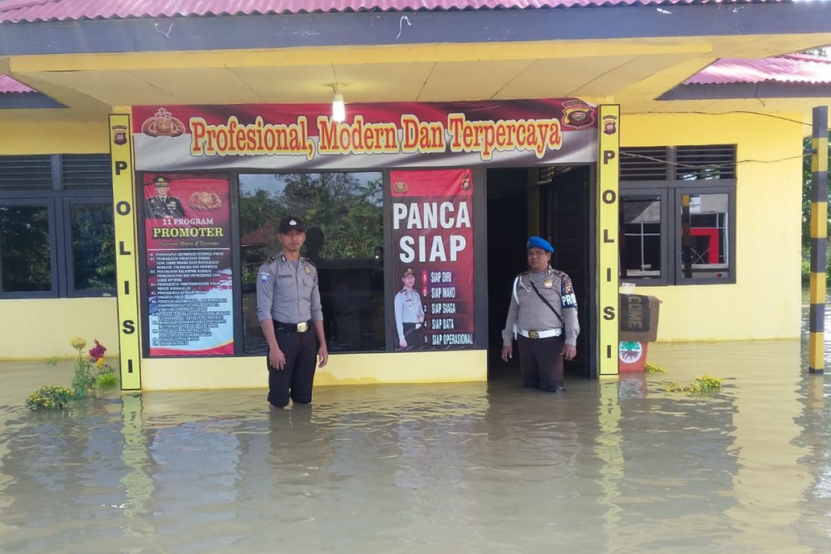 Ratusan rumah di Sintang terendam banjir