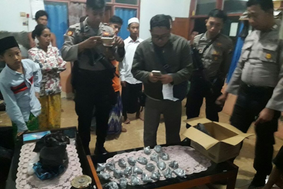 Polres Situbondo Amankan Satu Kilogram Serbuk Petasan