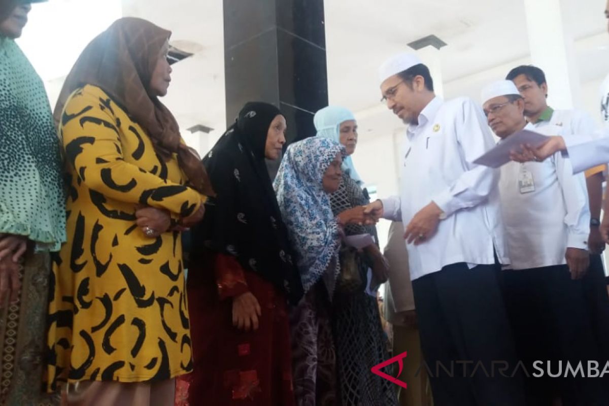 Bupati Pasaman Barat salurkan zakat Rp2,16 miliar kepada 4.320 mustahiq