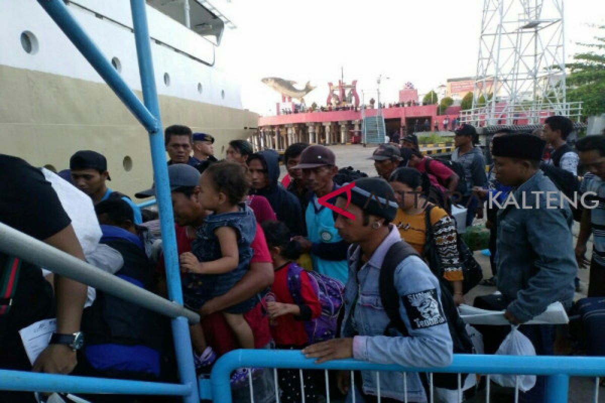 Kepadatan pemudik mulai terjadi di Pelabuhan Sampit