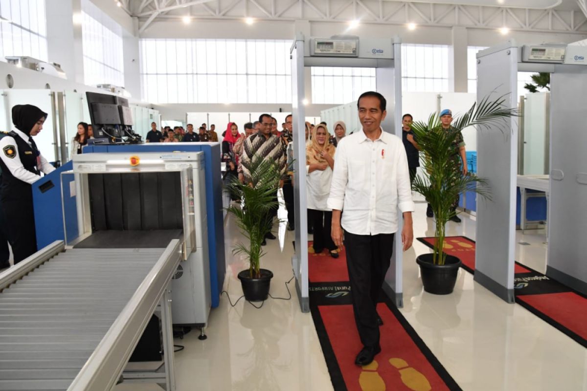 Presiden: Terbuka kesempatan bisnis kargo Bandara Semarang