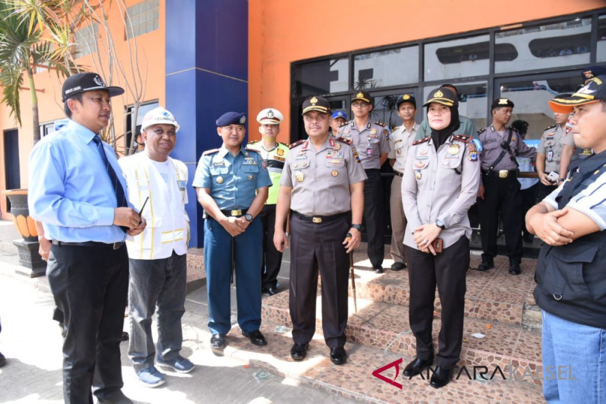 Kapolda pantau keberangkatan terakhir kapal di Pelabuhan Trisakti