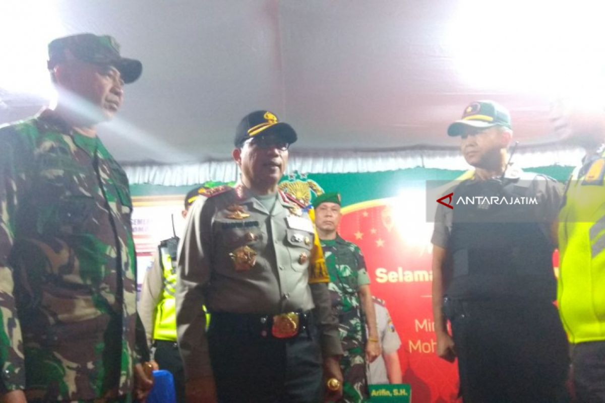 Kapolda Jatim-Pangdam Cek Kesiapan Pos Pengamanan Lebaran di Surabaya